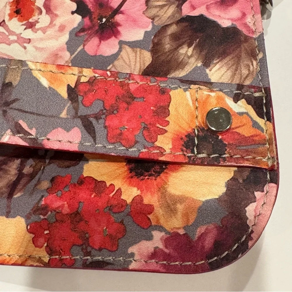 Cavalcanti Women's Floral Wristlet Purse Genuine Leather Made in Italy NEW
